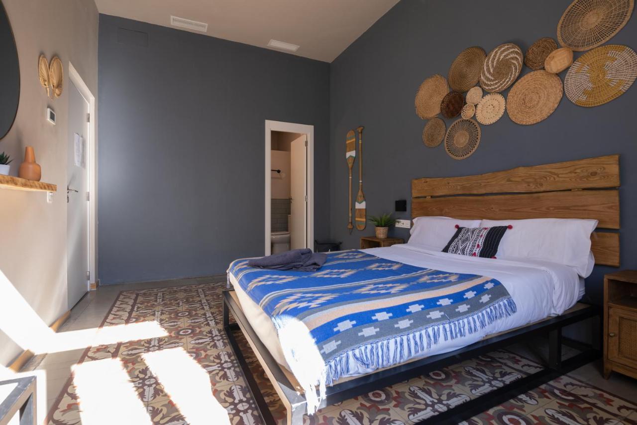 Bird House Bed & Breakfast Valencia Exterior photo